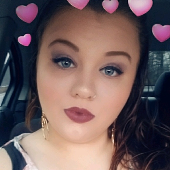 Meet your Posher, Cierra - Picture 1 of 1